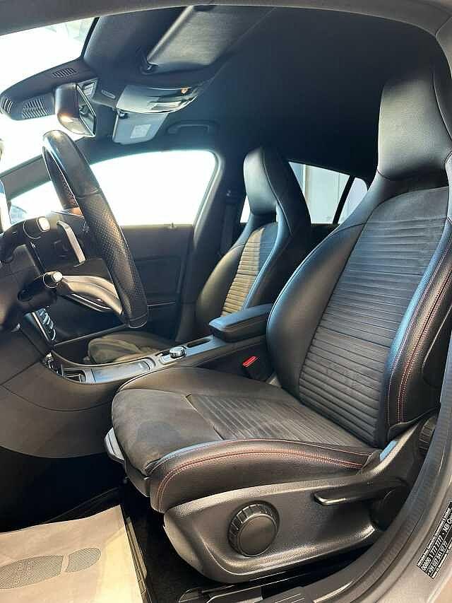 Mercedes-Benz CLA 220 220 d S.W. Automatic Premium Dark Night