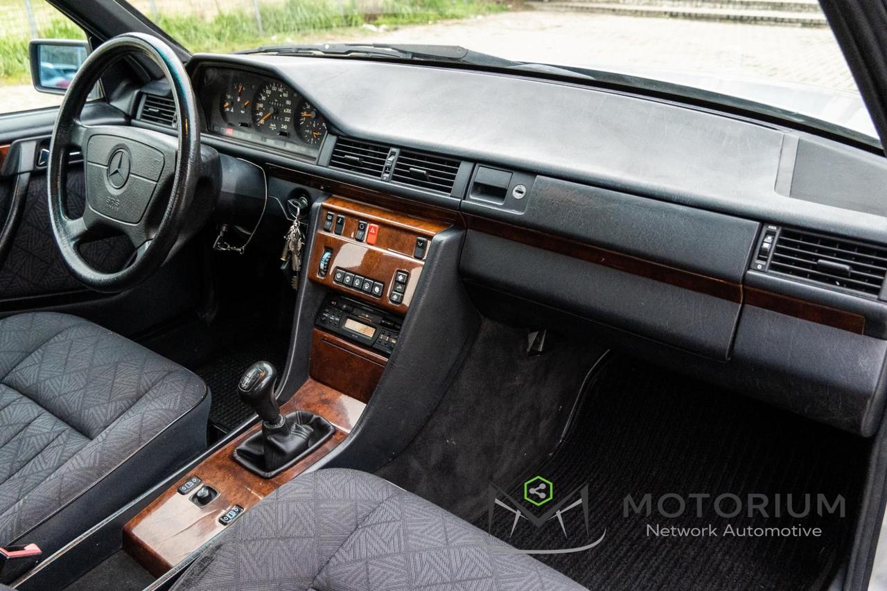 Mercedes E 200 W124 2.0 16v 136CV - ISCRITTA ASI