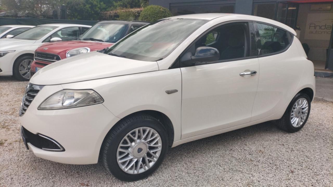 Lancia Ypsilon 1.3 MJT 16V 95 CV PLATINUM