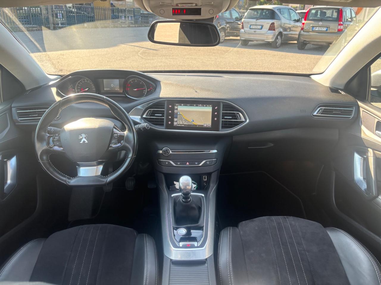 Peugeot 308 BlueHDi 120 S&S Allure