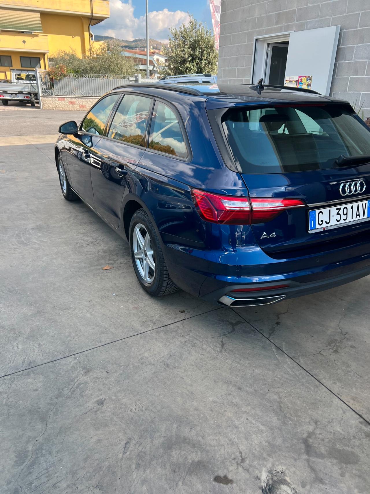 Audi A4 Avant 35 TDI/163 CV S tronic Business