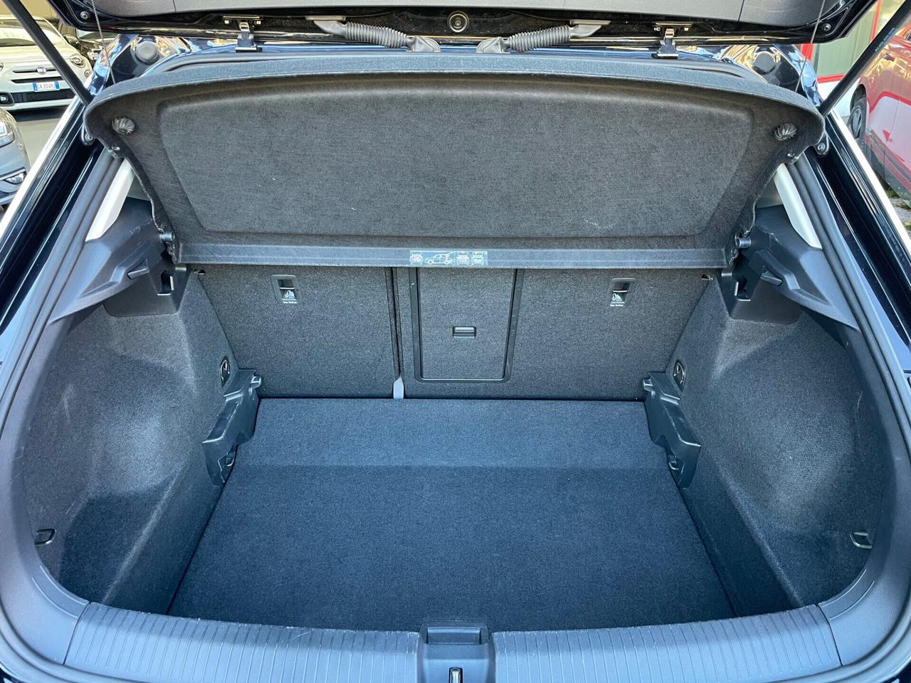 Volkswagen T-Roc 1.0 tsi Style 110cv ok neop. GARANZIA