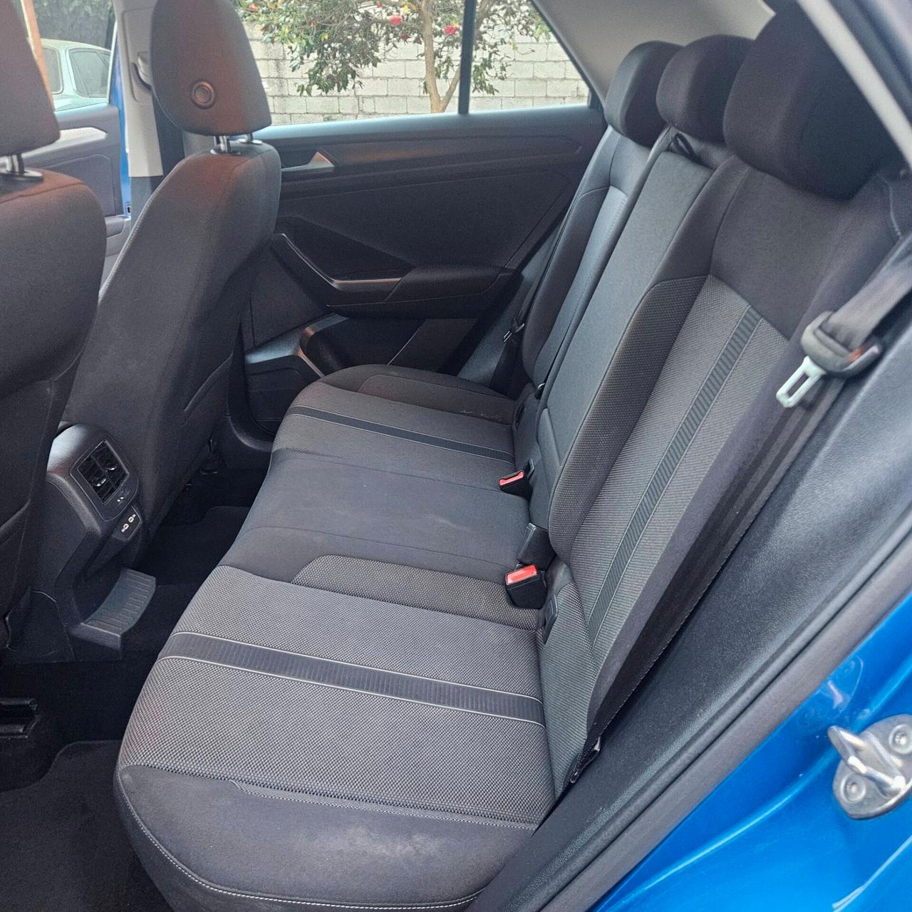 Volkswagen T-Roc 1.5 TSI ACT DSG 150cv 2023