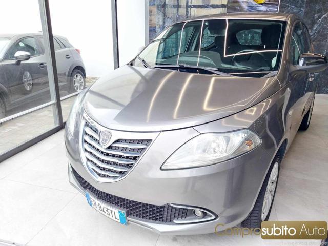 LANCIA Ypsilon 1.2 69 CV ( Garanzia 12 Mesi)