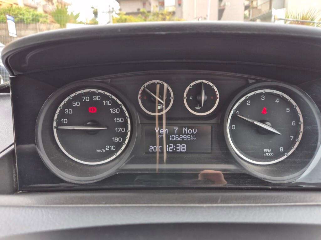 Lancia Ypsilon 1.2 69 CV GOLD UNICOPROPRI