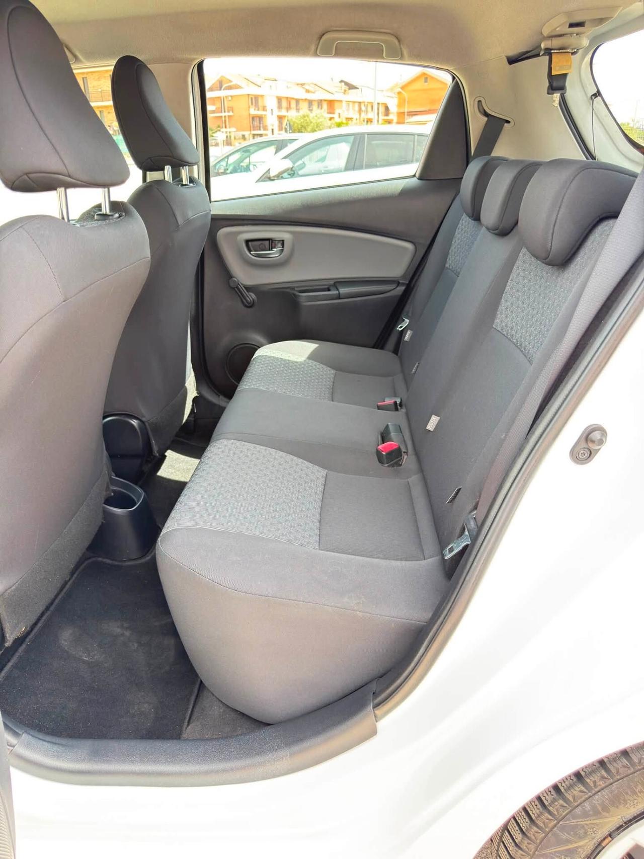 Toyota Yaris 1.0 5 porte Lounge