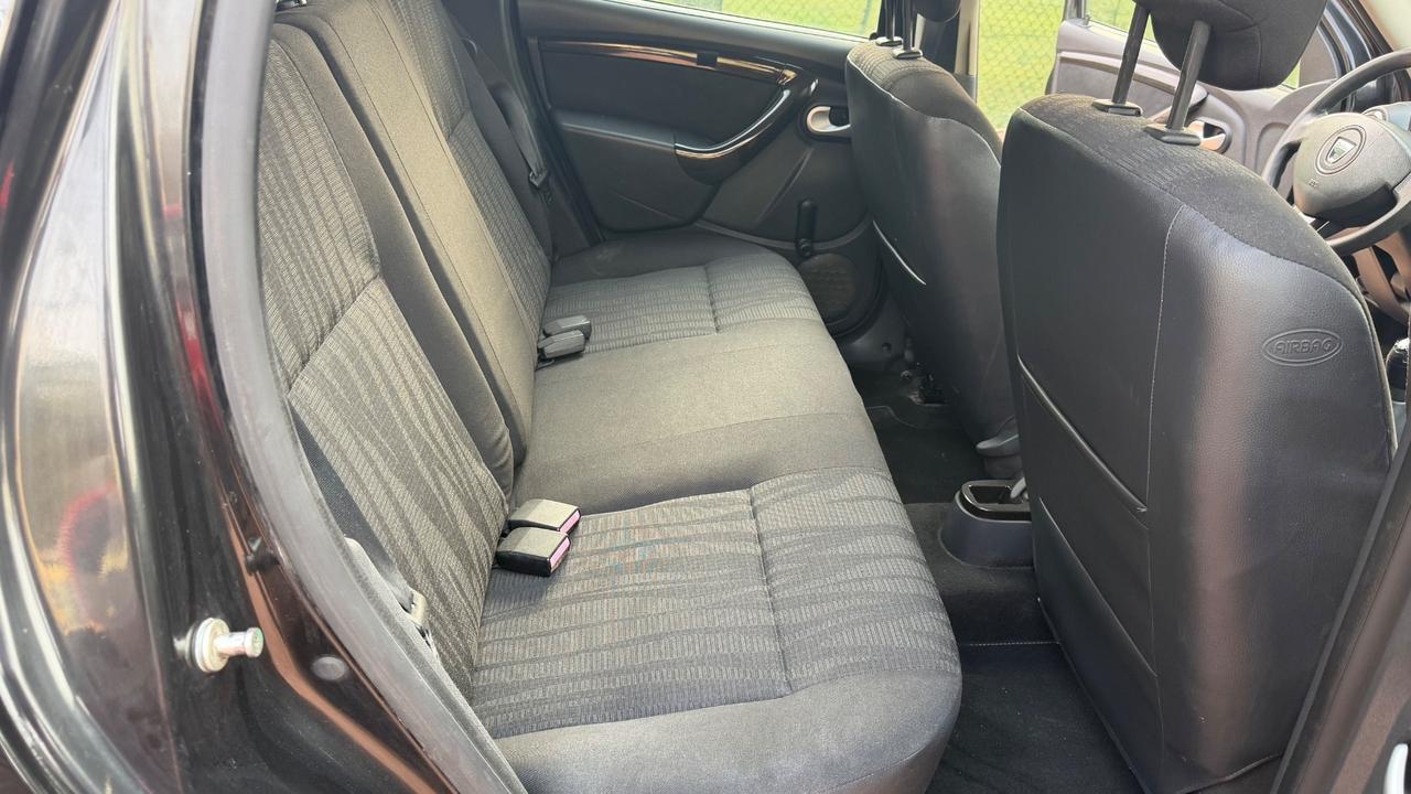 Dacia Duster 1.6 benzina 110CV 4x2 Lauréate