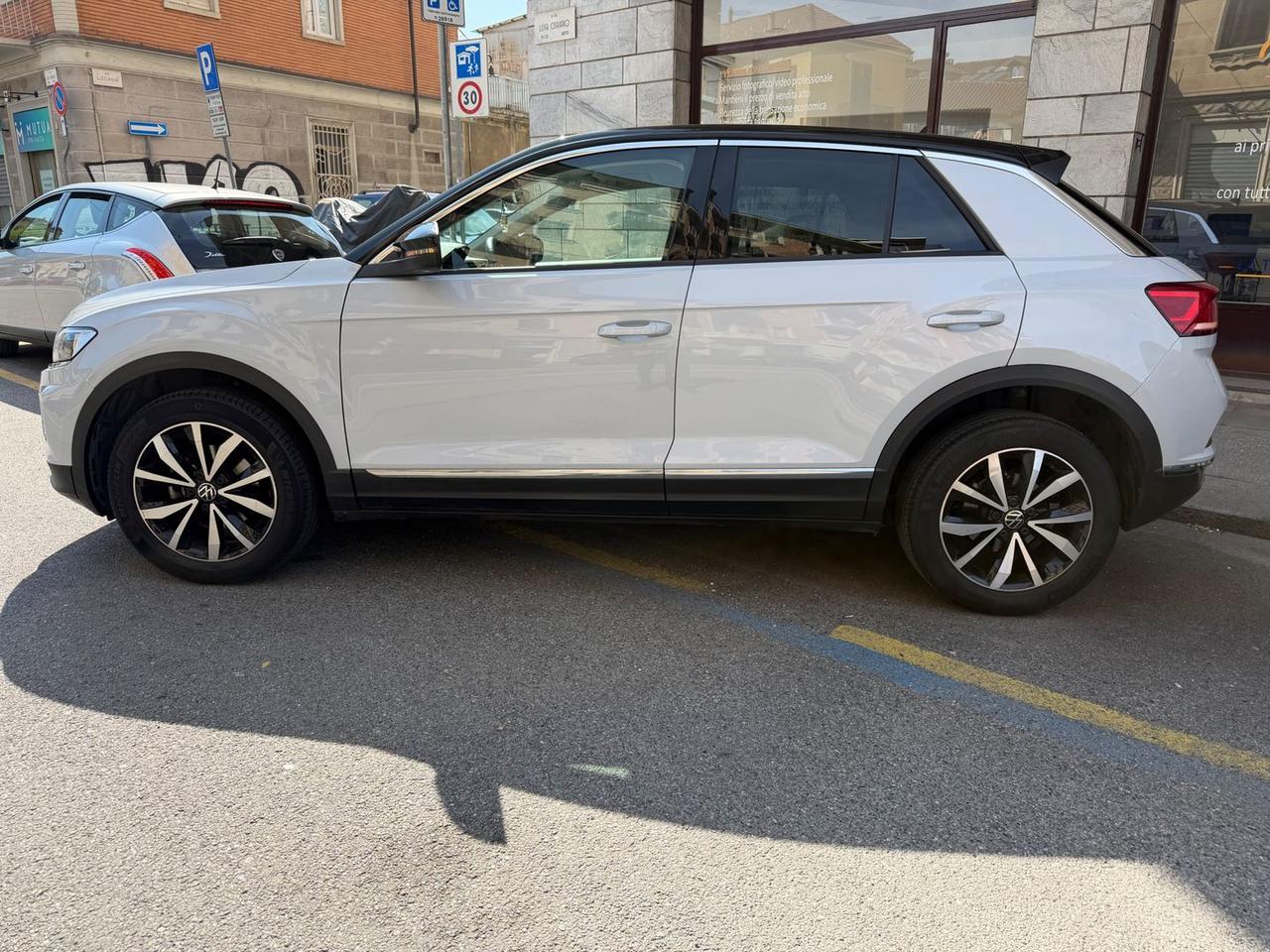 Volkswagen T-Roc 1.5 TSI Life #10070