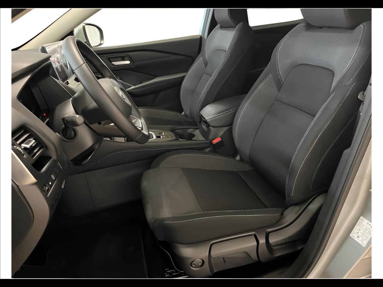 NISSAN QASHQAI N-CONNECTA MHYB 140CV