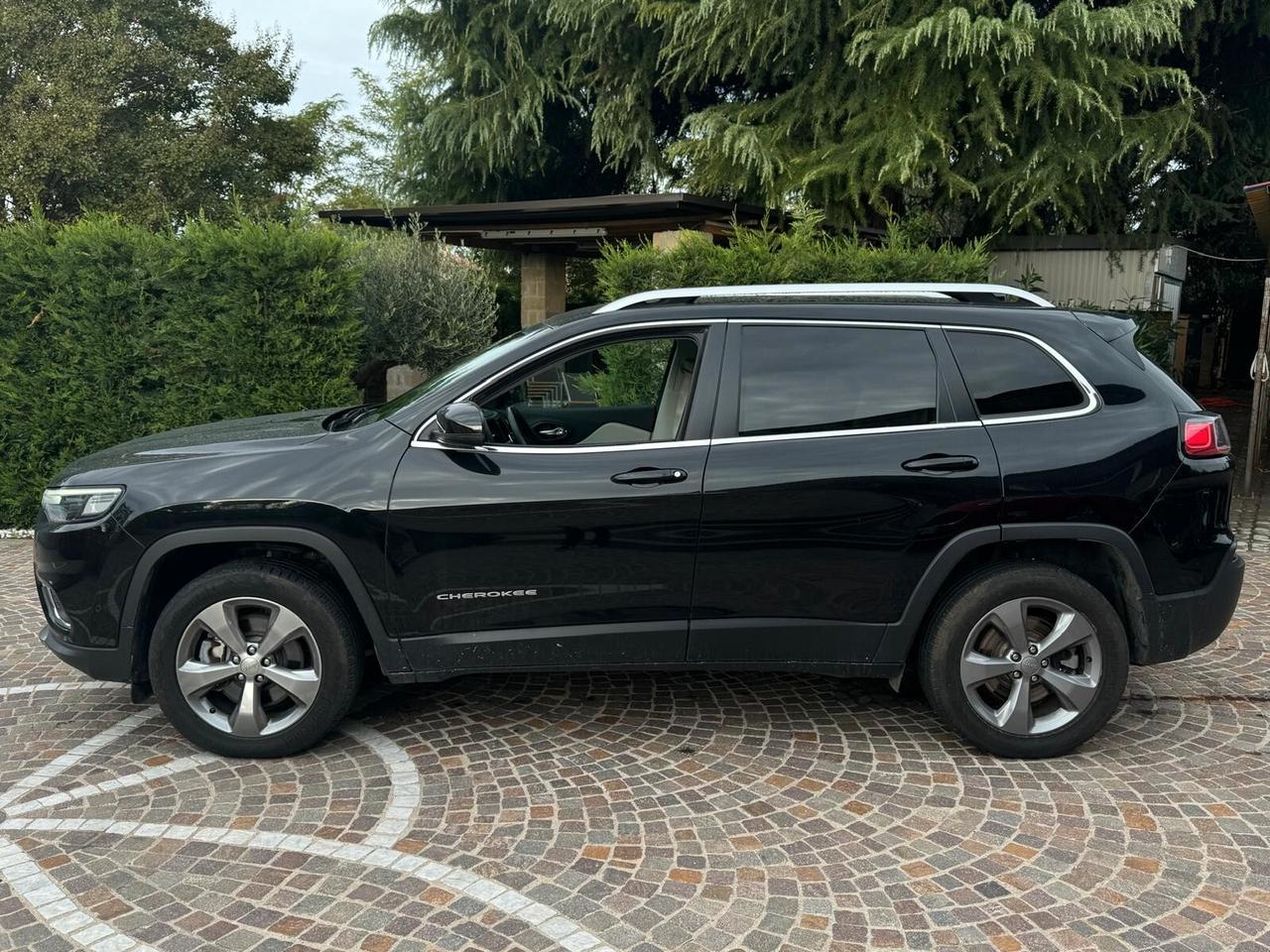 Jeep Cherokee 2.2 Mjt AWD Active Drive I Overland