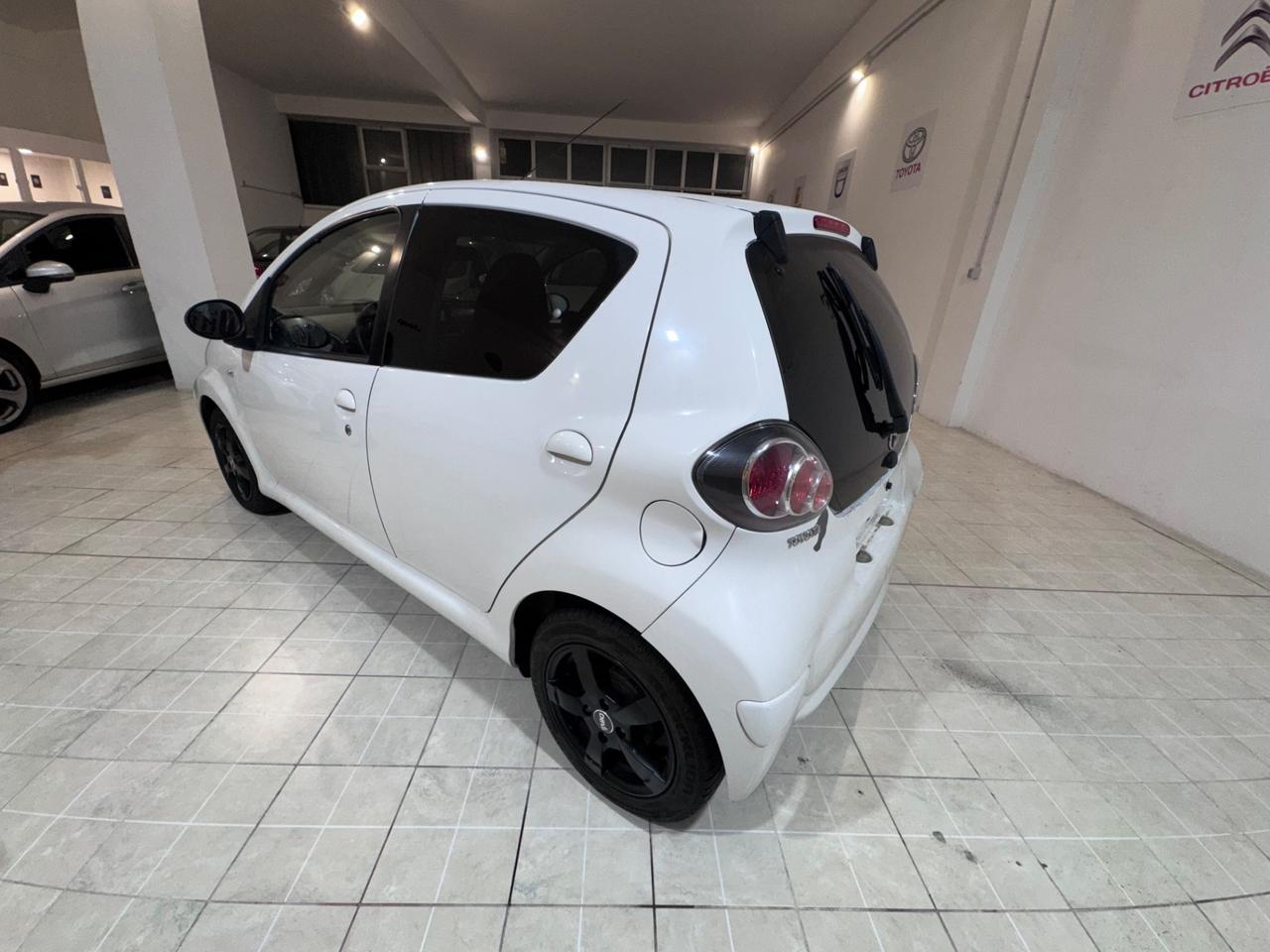 Toyota Aygo 1.0 12V VVT-i 5 porte Sol Connect