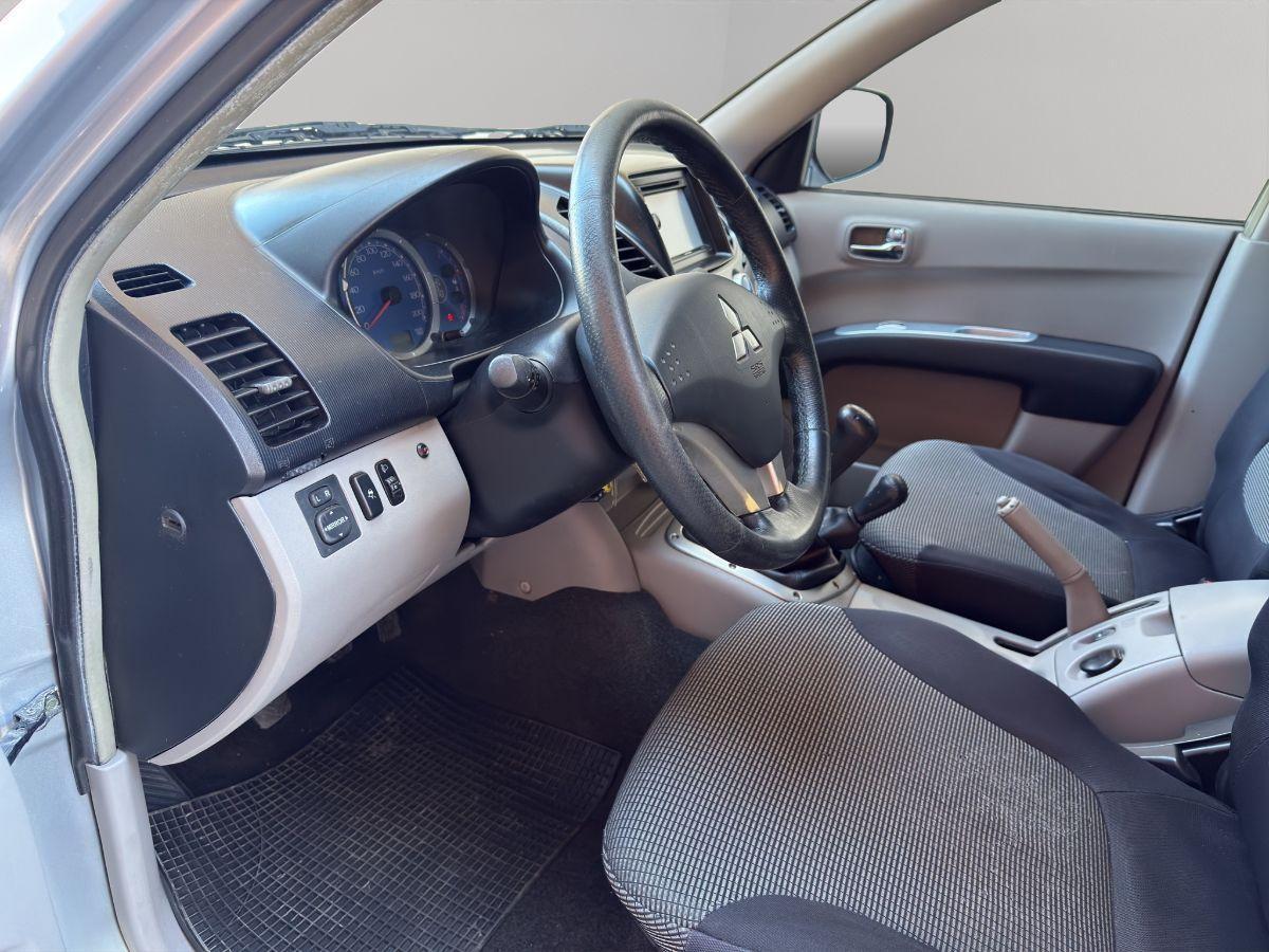 MITSUBISHI - L200 Cab IV 2006 d.cab 2.5 di-d 136cv Intense