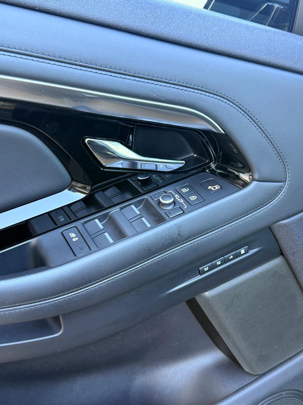 Land Rover Range Evoque 2.0d i4 mhev R-Dynamic HSE awd 204cv auto,VIRTUAL COCKPIT,APPLE CARPLAY,TELECAMERA 360, NAVI,INTERNI