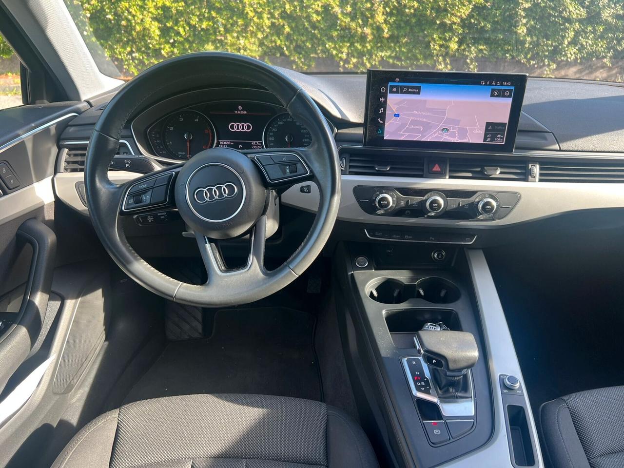 Audi A4 Avant 35 TDI S tronic Business