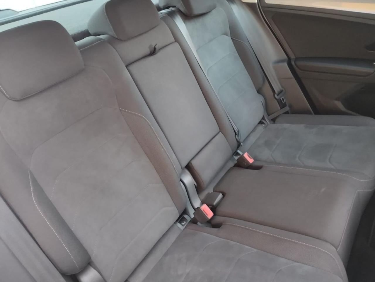 VOLKSWAGEN Tiguan 2.0 TDI 150 CV SCR DSG Elegance