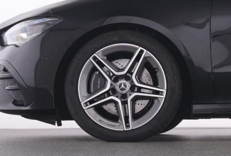 Mercedes-Benz CLA CLA Shooting Brake 200 d AMG Premium LED NAVI CAMERA