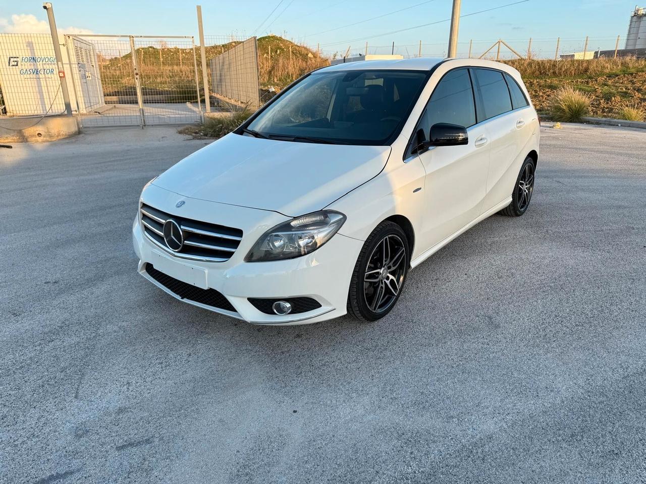 Mercedes-benz B 200 CDI BlueEFFICIENCY Premium