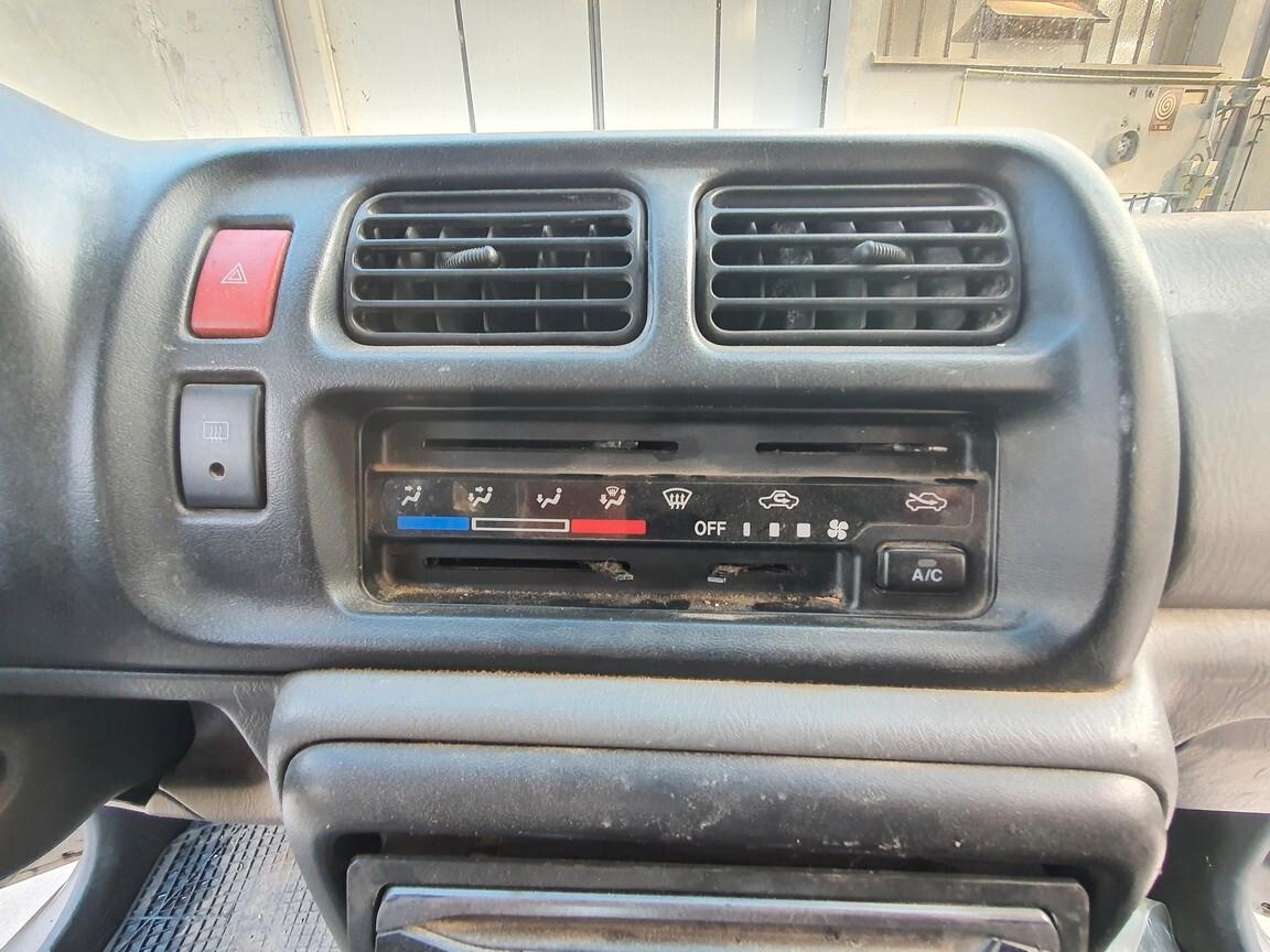 Suzuki Jimny 1.3 16V 4x4 JLX GPL