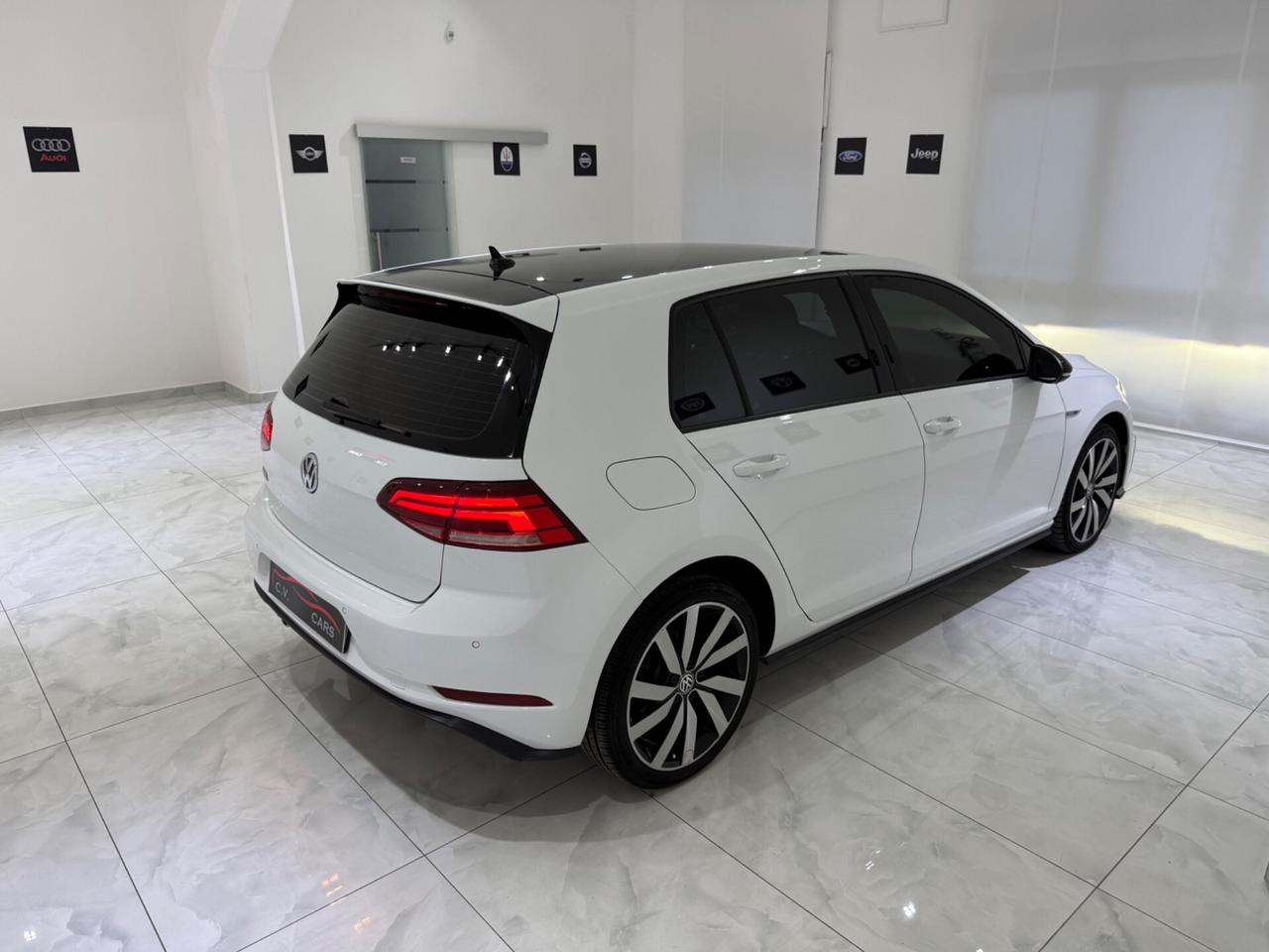 VOLKSWAGEN GOLF GTE UNICO PROPRIETARIO