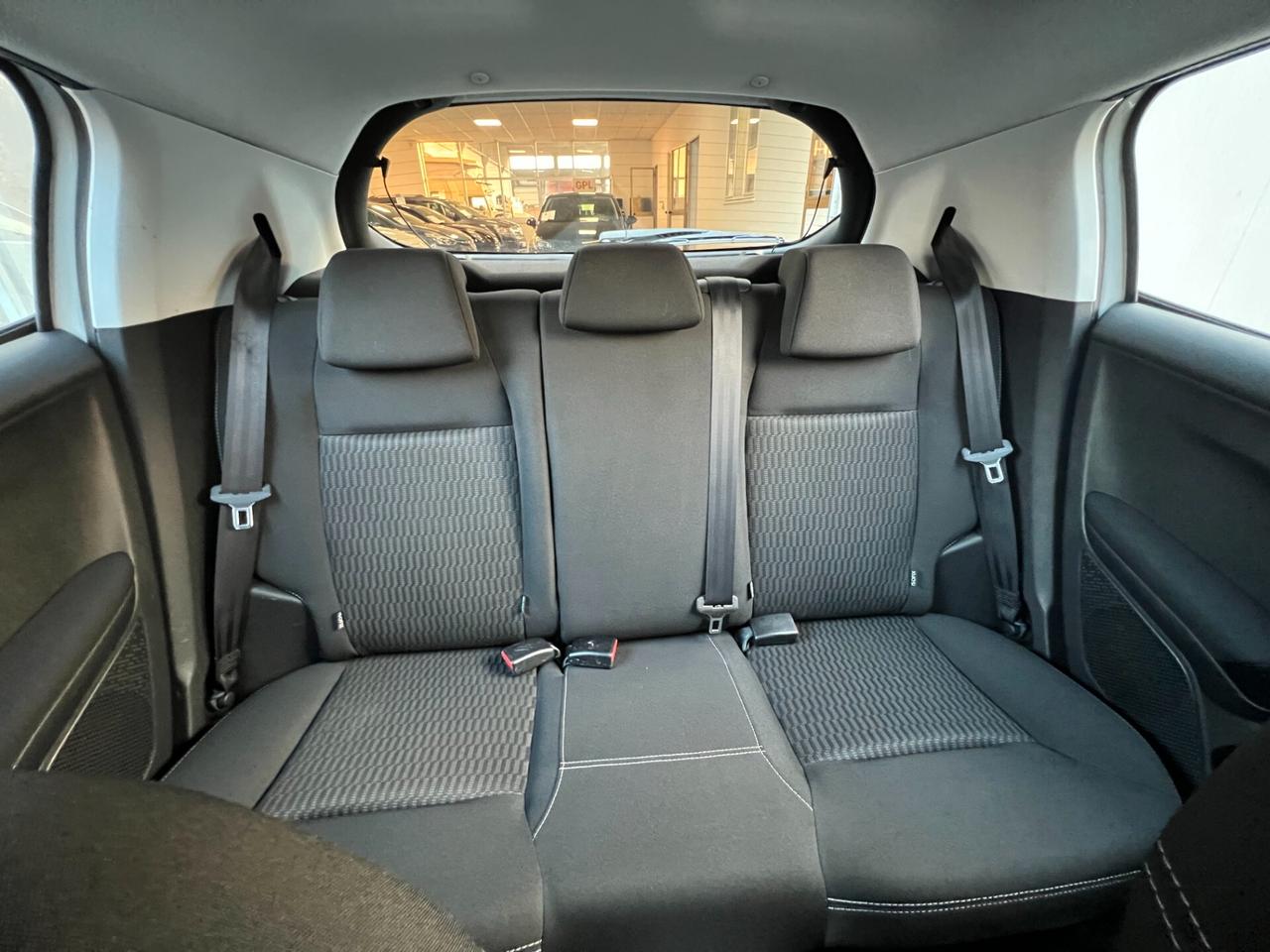 Peugeot 208 PureTech 82 5p. GPL Allure