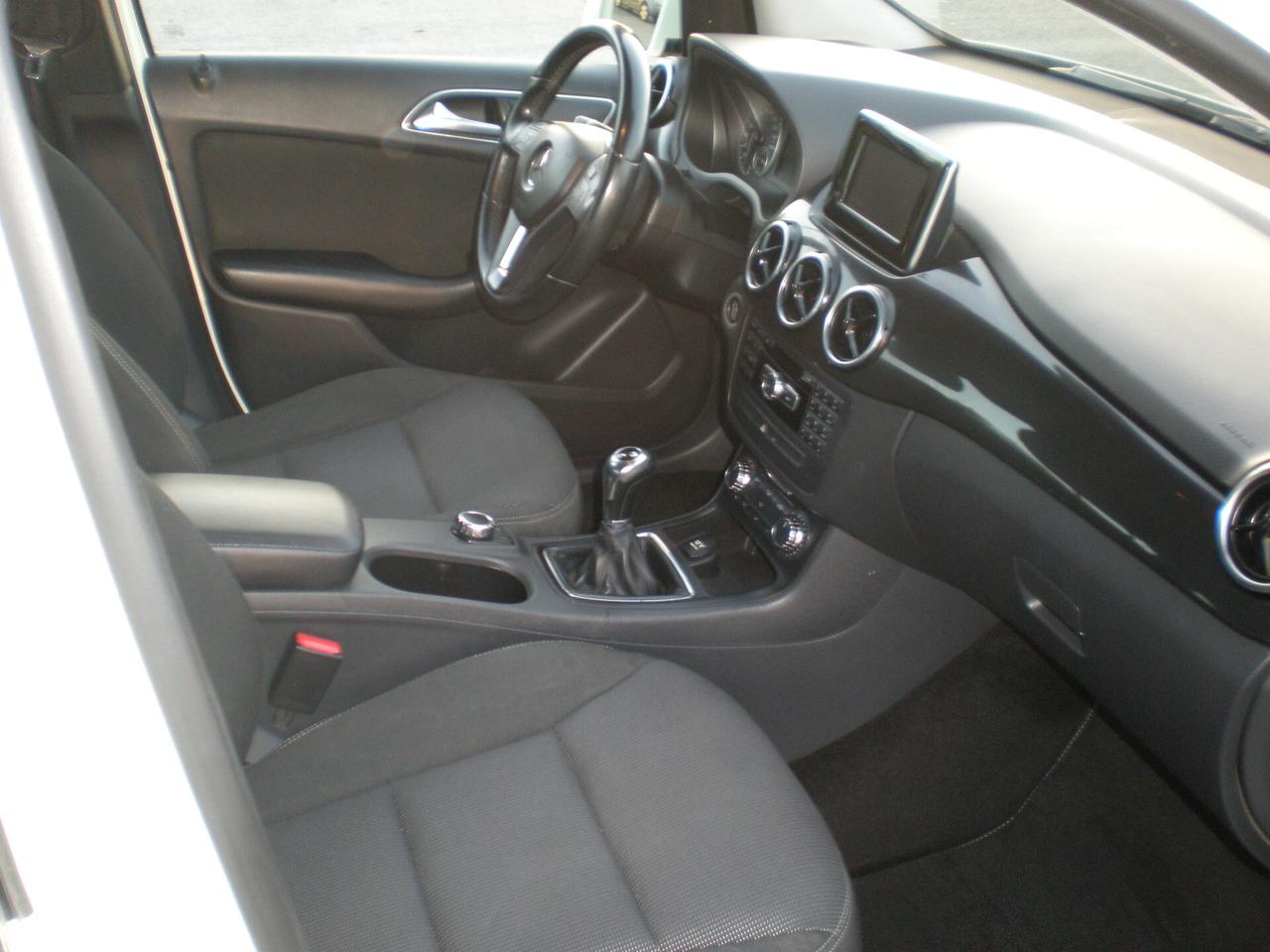 Mercedes classe B 1.5 td 110 cv, da vetrina