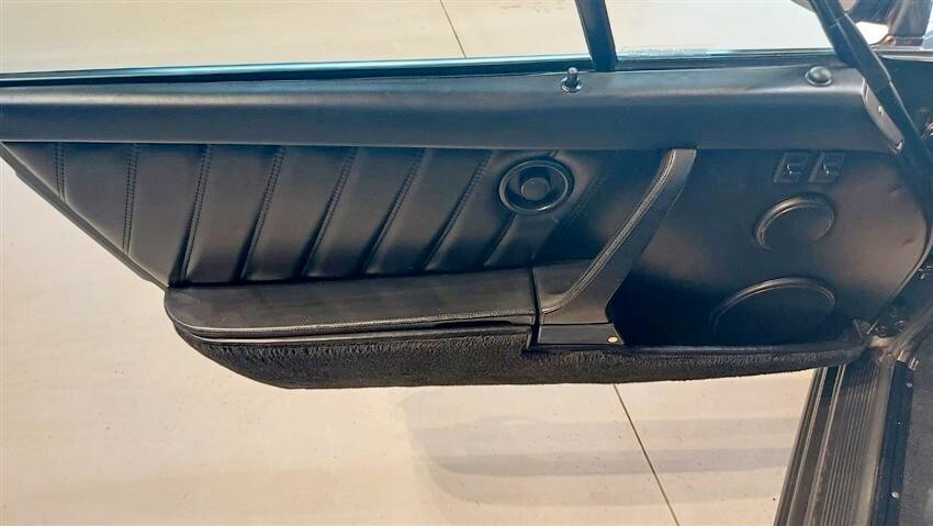 Porsche 911 3.3 Turbo Cabriolet