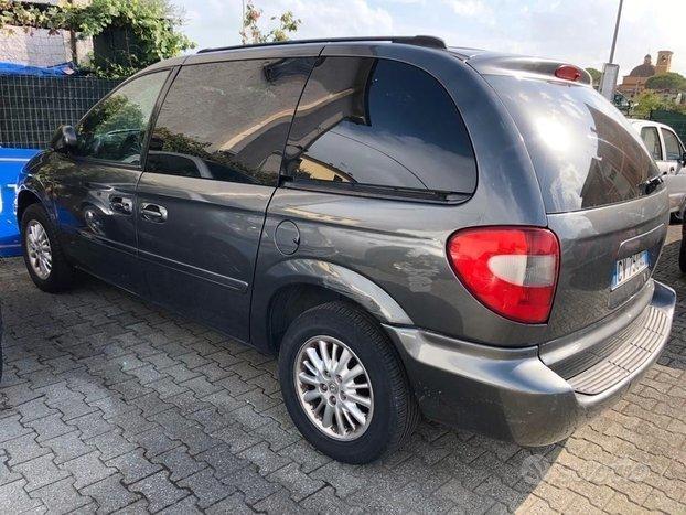 Chrysler Voyager VENDIAMO COME PEZZI DI RICAMBIO