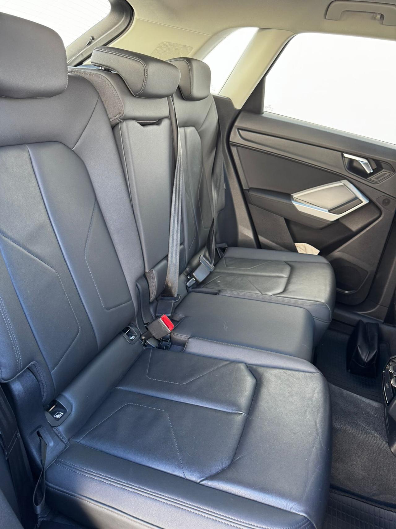 Audi Q3 40 TDI quattro S tronic Business Advanced