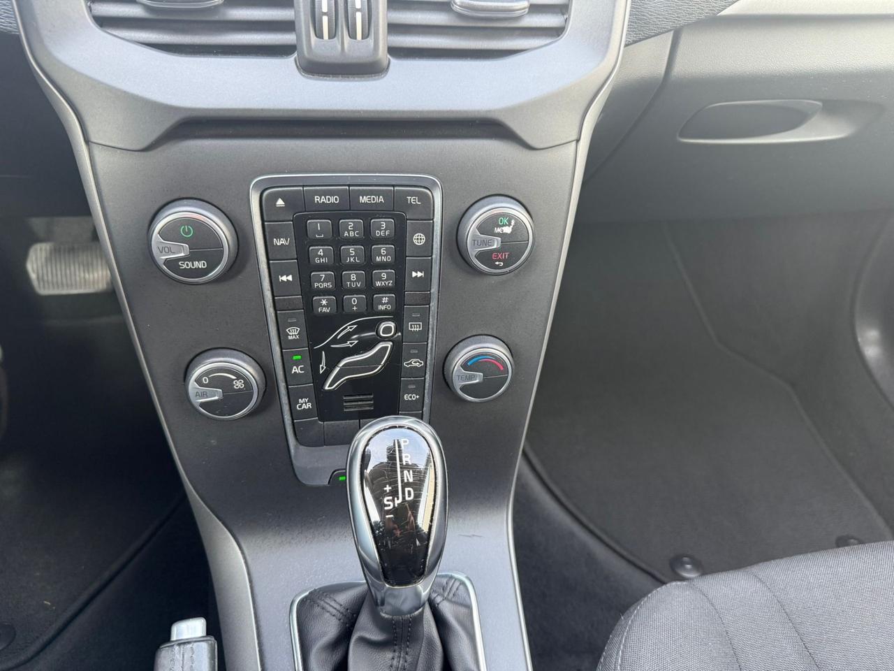 Volvo V40 D2 Momentum