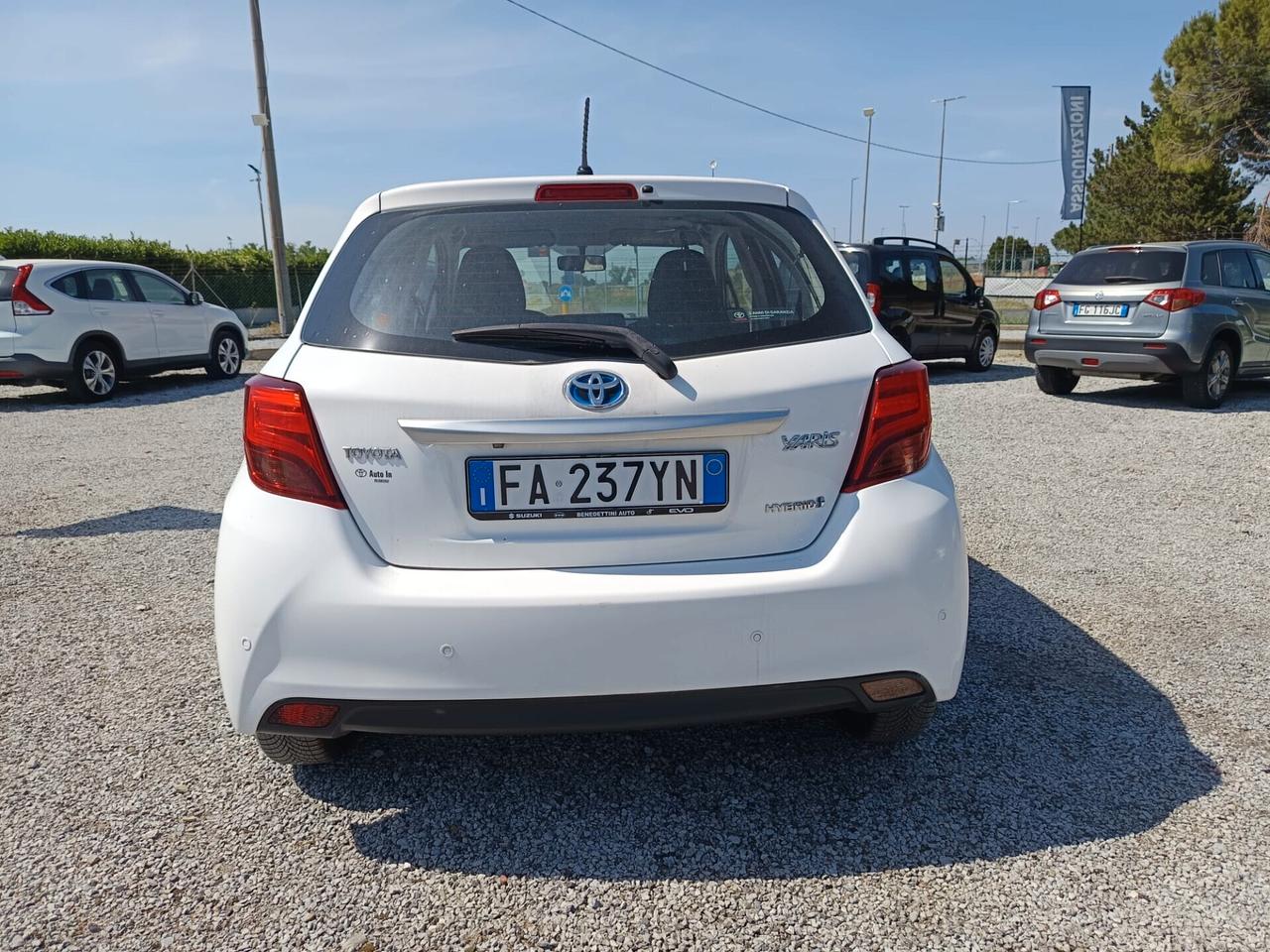 Toyota Yaris 1.5 GPL HYBRID A/T FINANZIABILE *