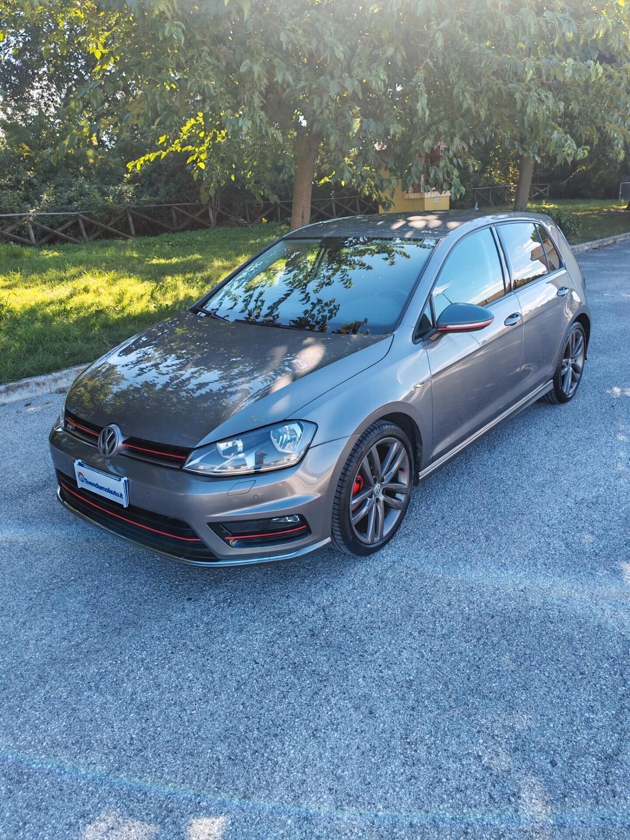 Volkswagen Golf 1.6 TDI 110 CV 5p. Executive R-Line