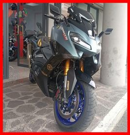 Yamaha tmax 560 +promo passaggio incluso+permute