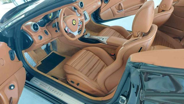 FERRARI California 13000km pari al nuovo IVA esposta
