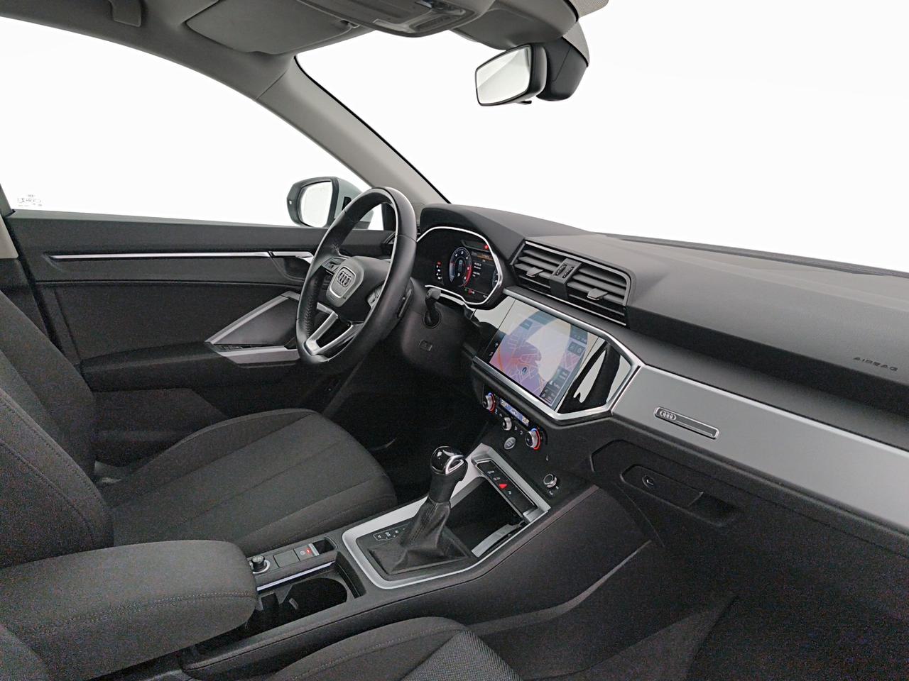 Audi Q3 35 2.0 tdi Business Advanced