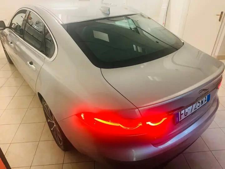 Jaguar XF 2.0 D E-Performance Prestige