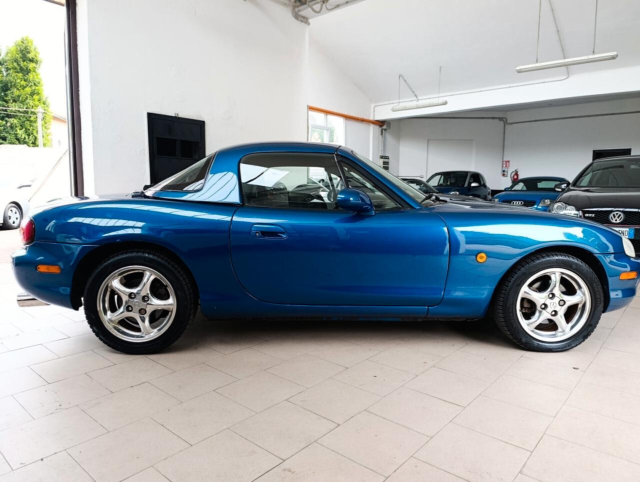 Mazda MX-5 1.8i 16V cat 10th Anniversary HARD TOP