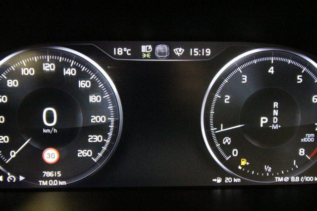 VOLVO XC40 T2 automatico Essential AUTOCARRO N1