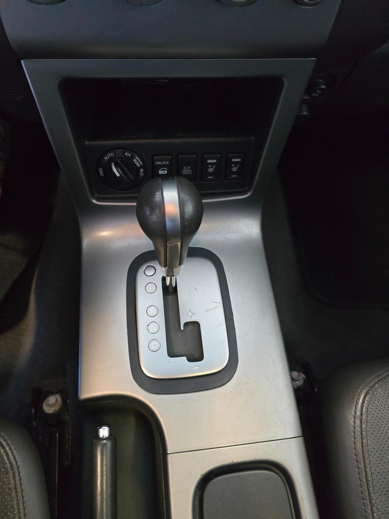 Nissan Pathfinder 2.5 dCi LE