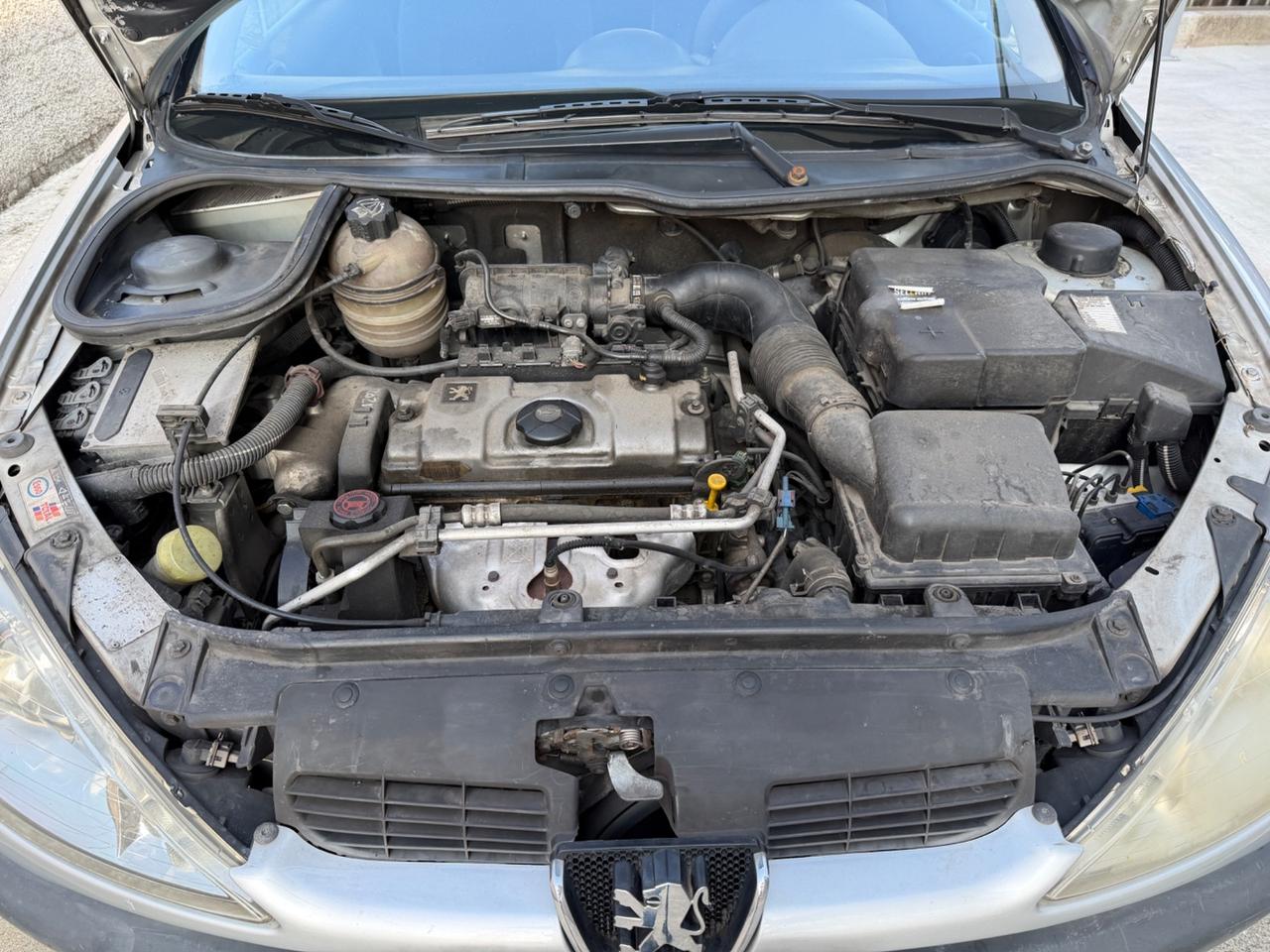 Peugeot 206 1.1 benzina clima neopatentati