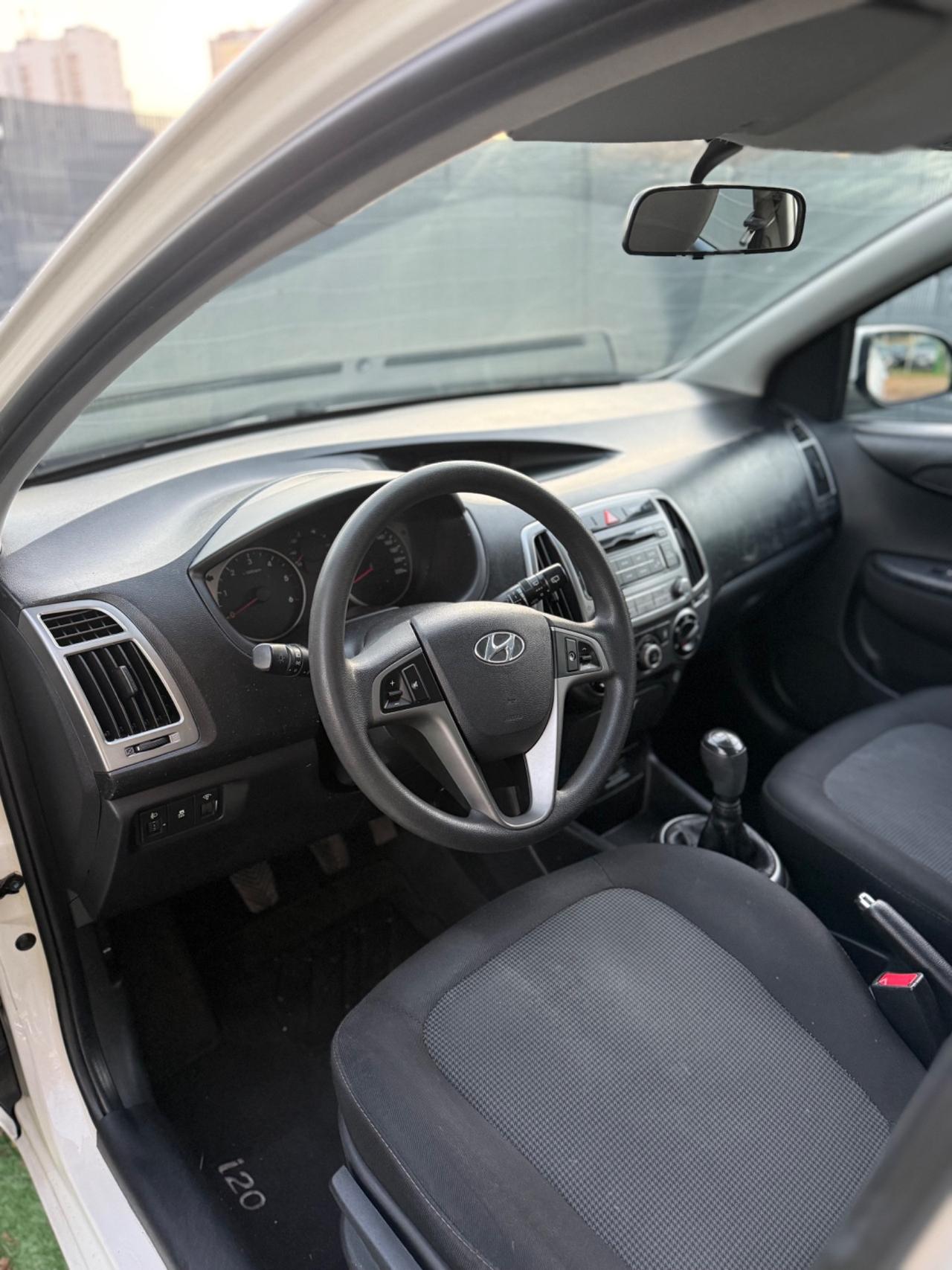 Hyundai I20 2013 1.1 DIESEL UNIPROPRIETARIO