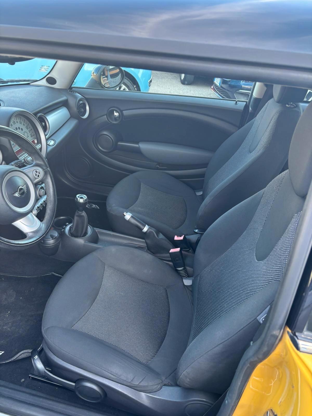 Mini 1.6 16V Cooper D