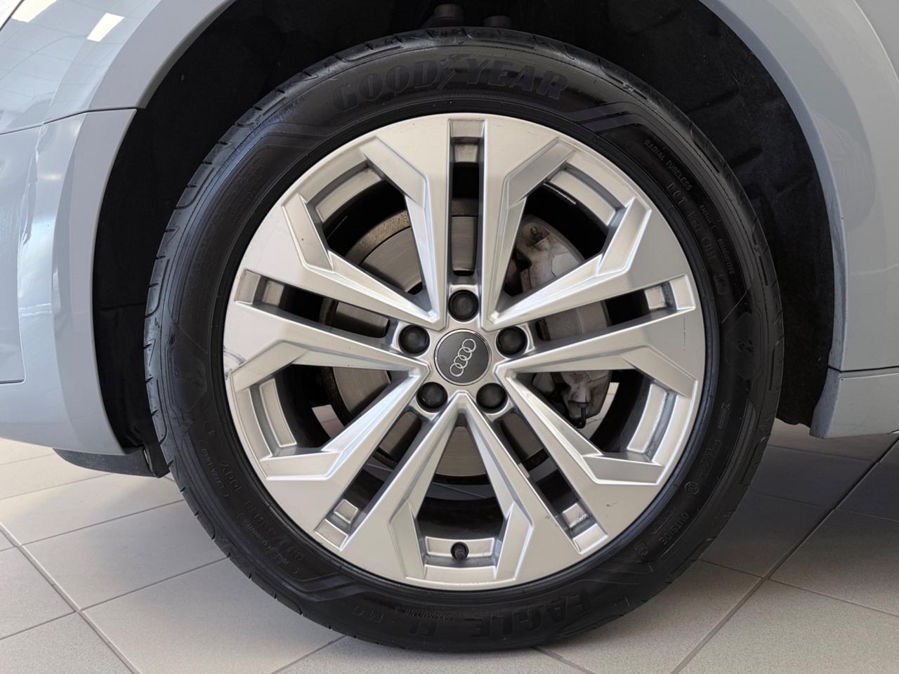 Audi A4 allroad 40 TDI 204 CV S tronic Identity Contrast