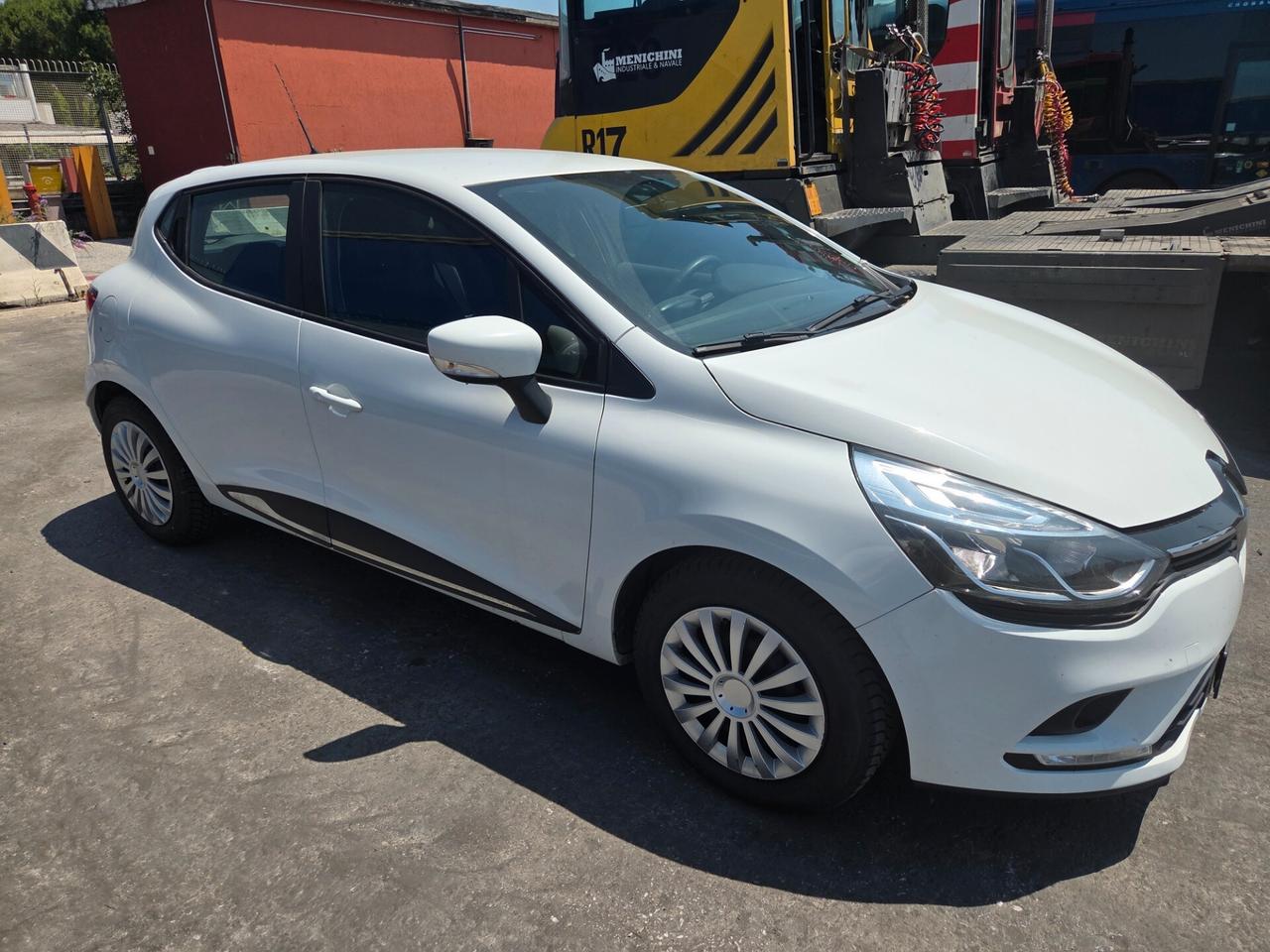 Renault Clio dCi 8V 75 CV 5 porte Duel