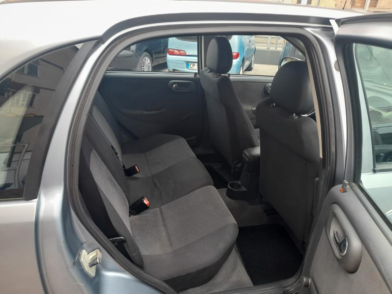 Opel Corsa 1.3cc diesel (PRIVATO)-2004