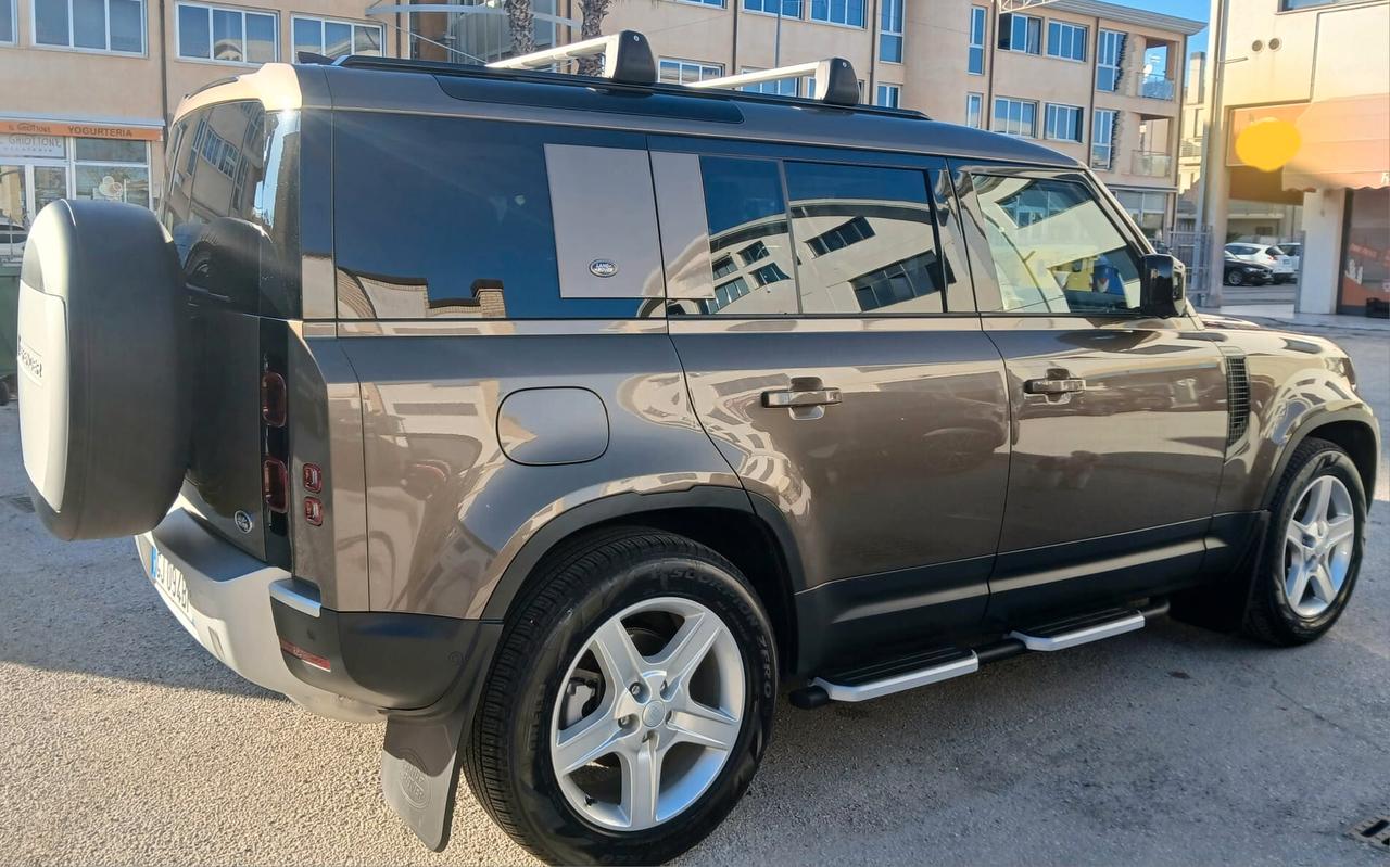 LAND ROVER Defender 110 3.0D I6 200 CV AWD Auto X-Dynamic SE (147 kw)