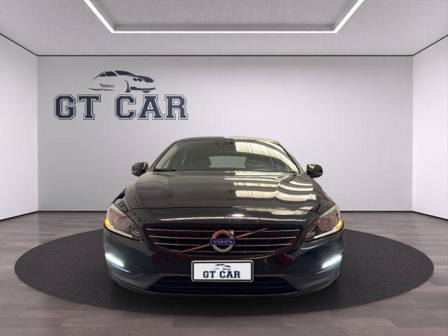 VOLVO V60 D2 1.6 Powershift Kinetic