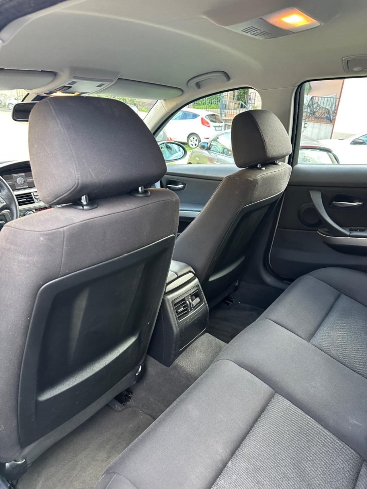 Bmw 318d TOURING ATTIVA BUONOSTATO KMCERT