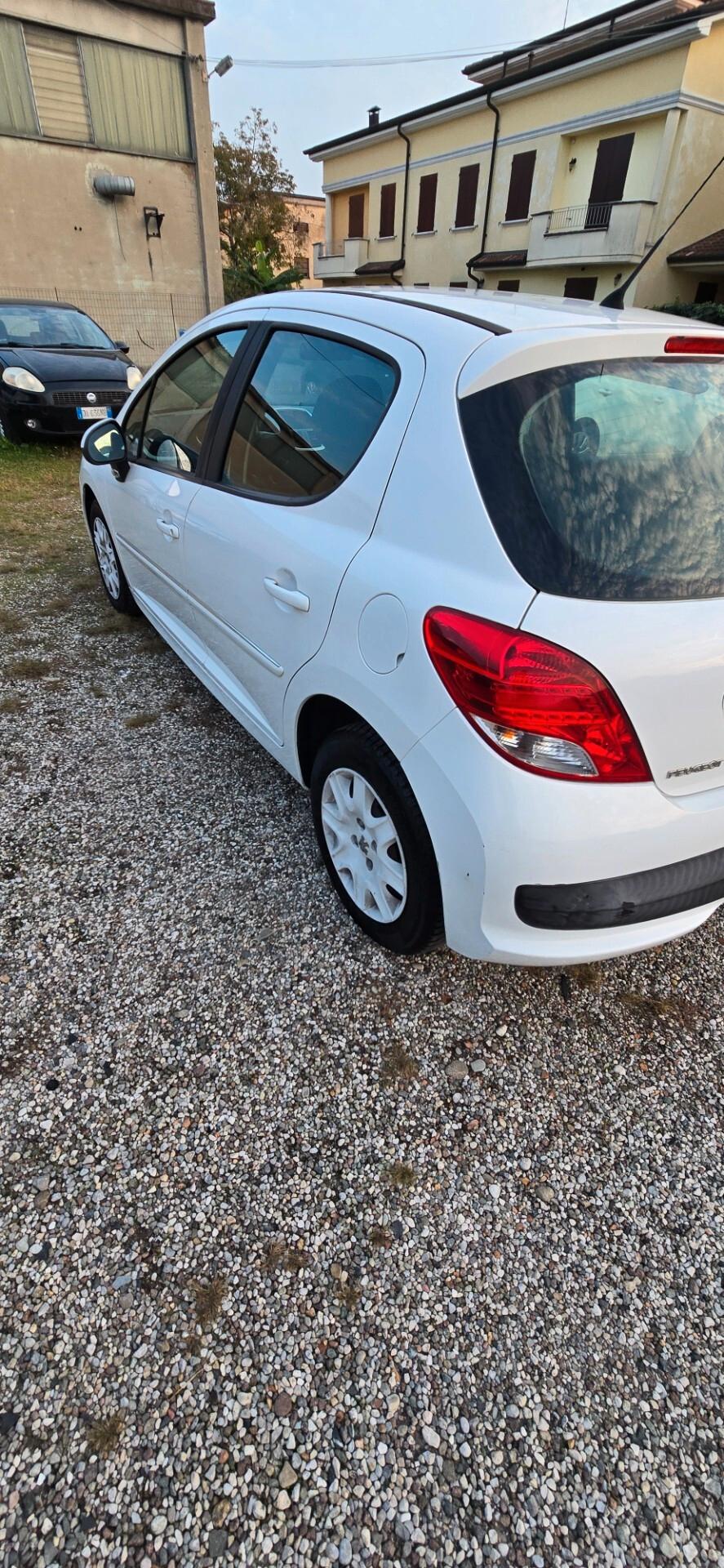 Peugeot 207 1.4 8V 75CV 5p. Energie ECO GPL