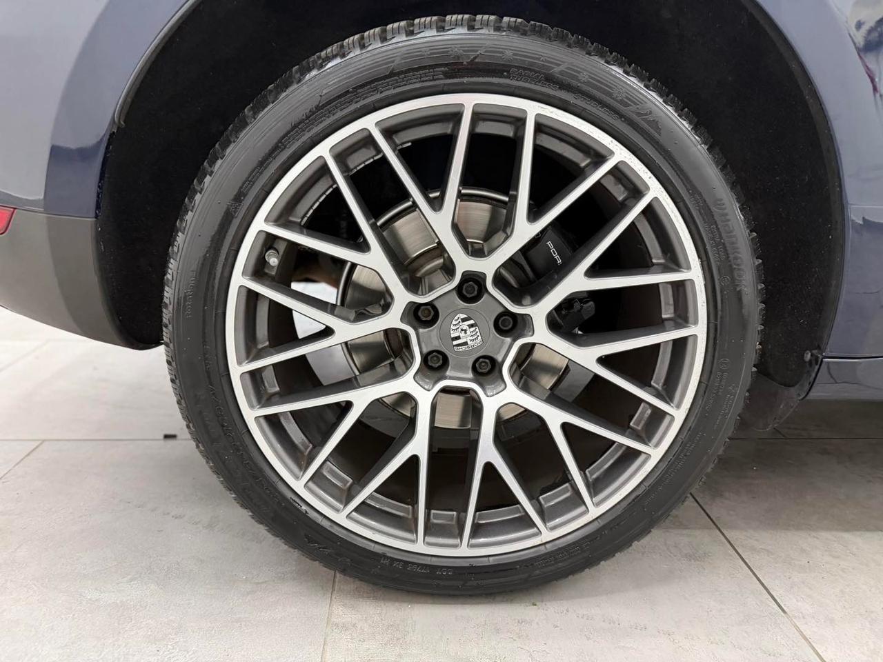 Porsche Macan 2.0 245cv PKD 2019