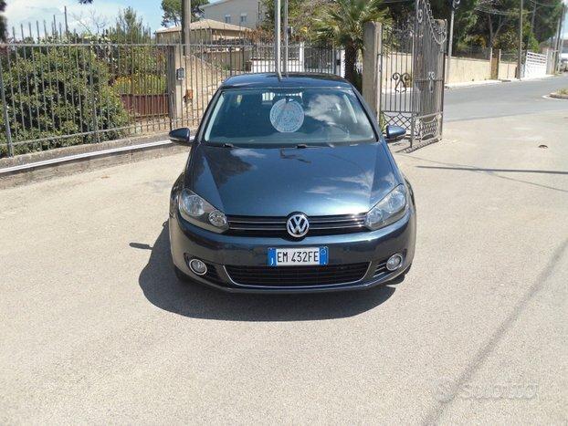 Volkswagen Golf 1.6 tdi 105 cv Highline